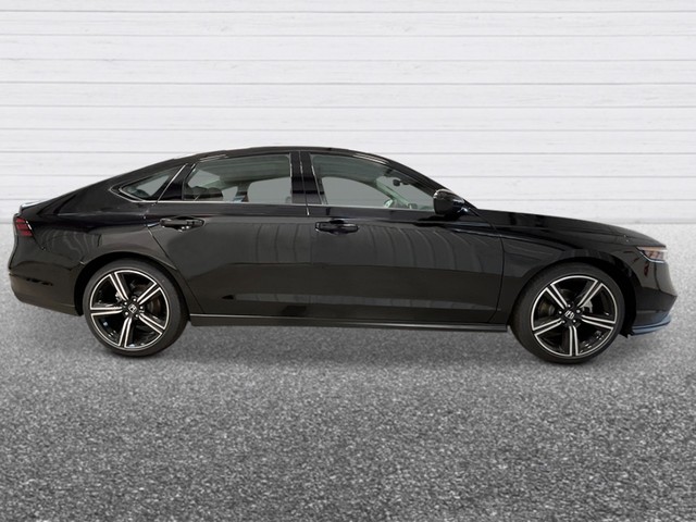 Honda Accord Sedan Vehicle Full-screen Gallery Image 08