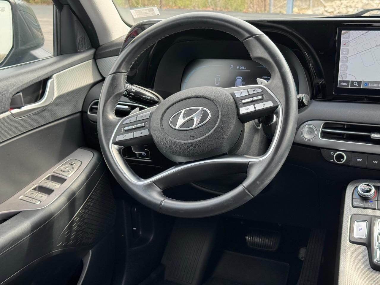 Hyundai Palisade Vehicle Full-screen Gallery Image 13
