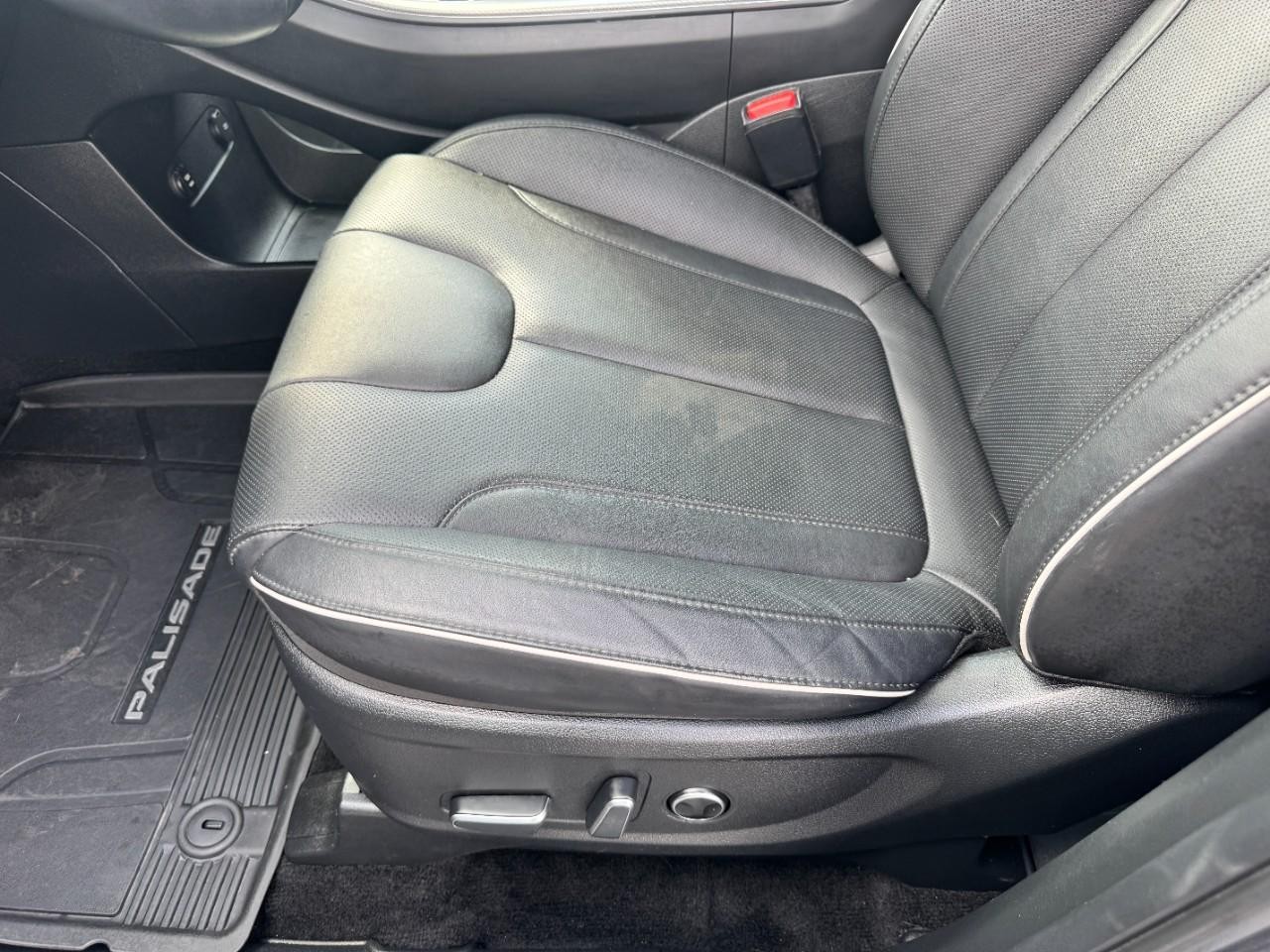 Hyundai Palisade Vehicle Full-screen Gallery Image 19