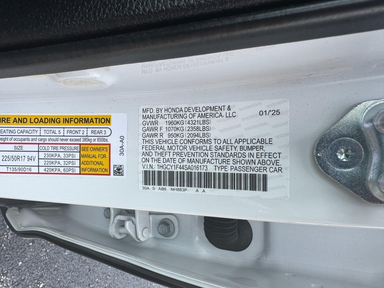 Honda Accord Sedan Vehicle Full-screen Gallery Image 28