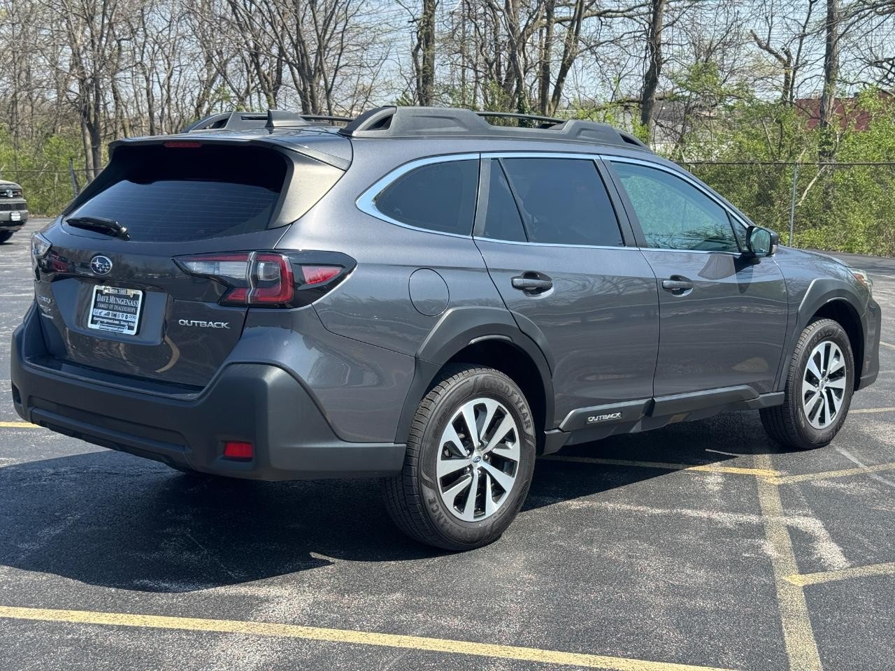 Subaru Outback Vehicle Full-screen Gallery Image 04