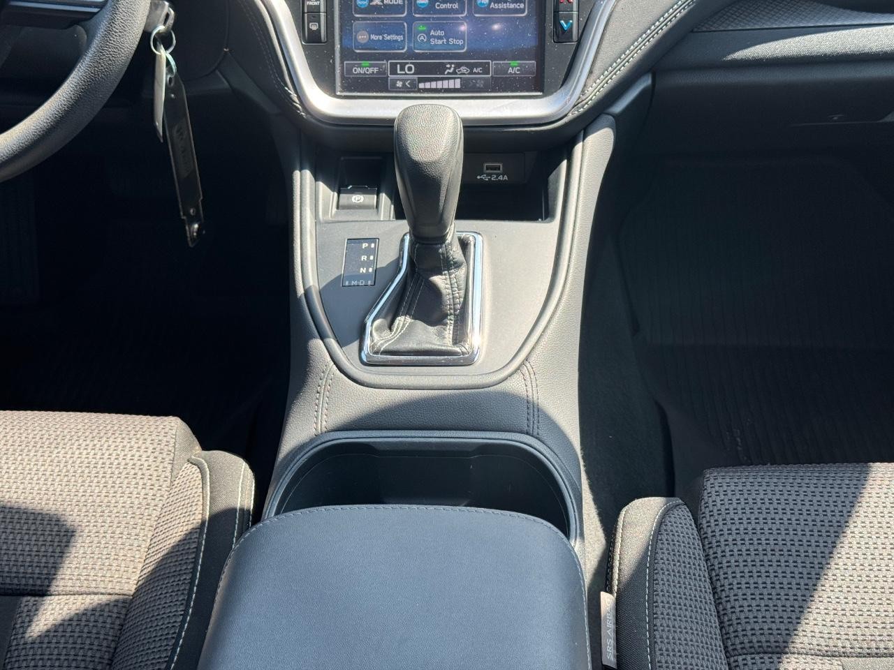 Subaru Outback Vehicle Full-screen Gallery Image 17