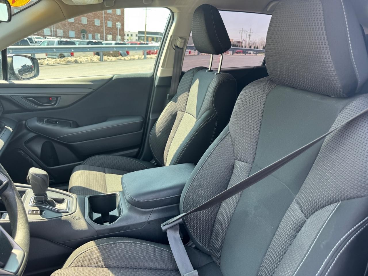 Subaru Outback Vehicle Full-screen Gallery Image 20