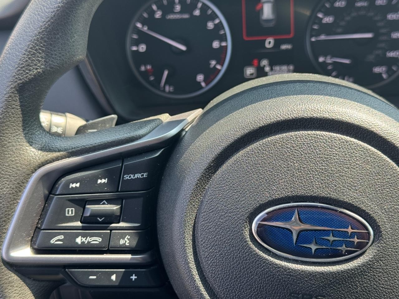 Subaru Outback Vehicle Full-screen Gallery Image 23