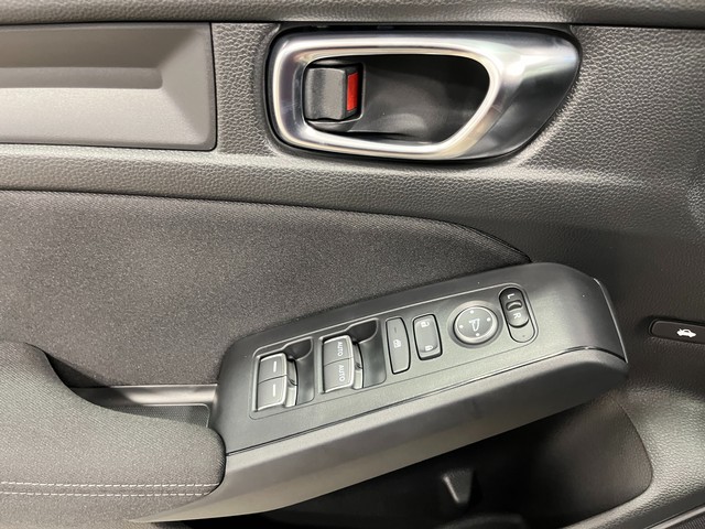 Honda Civic Sedan Vehicle Full-screen Gallery Image 13