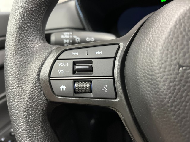 Honda CR-V Vehicle Full-screen Gallery Image 17