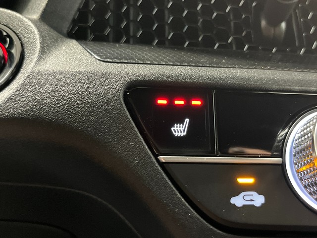 Honda CR-V Hybrid Vehicle Full-screen Gallery Image 22