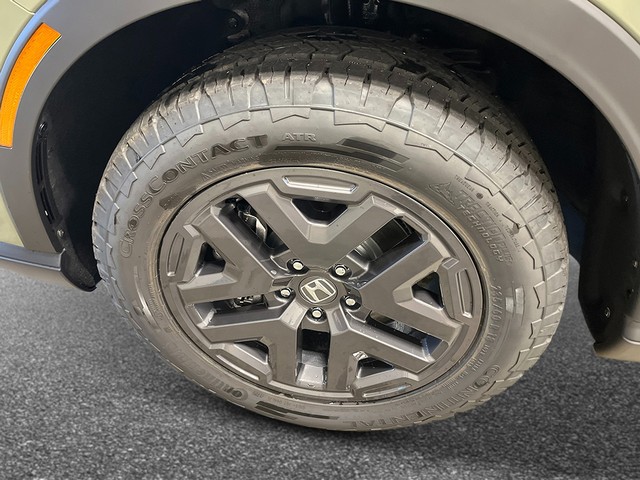 Honda CR-V Hybrid Vehicle Full-screen Gallery Image 11