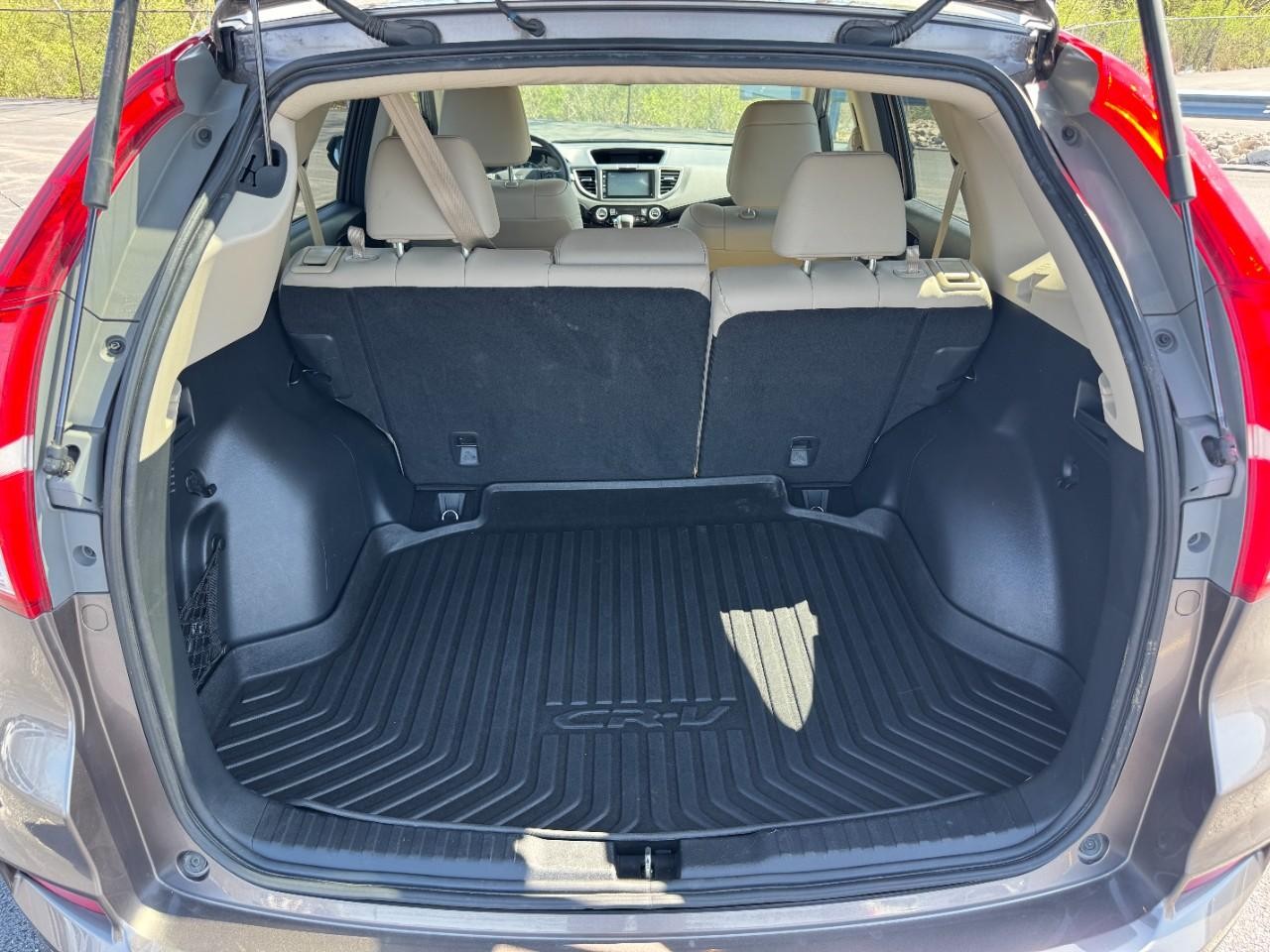 Honda CR-V Vehicle Full-screen Gallery Image 04