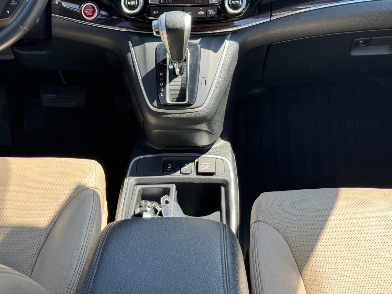 Honda CR-V Vehicle Full-screen Gallery Image 14