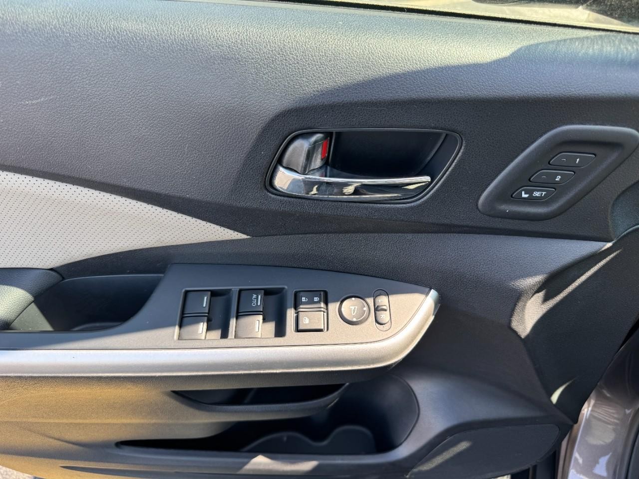 Honda CR-V Vehicle Full-screen Gallery Image 20