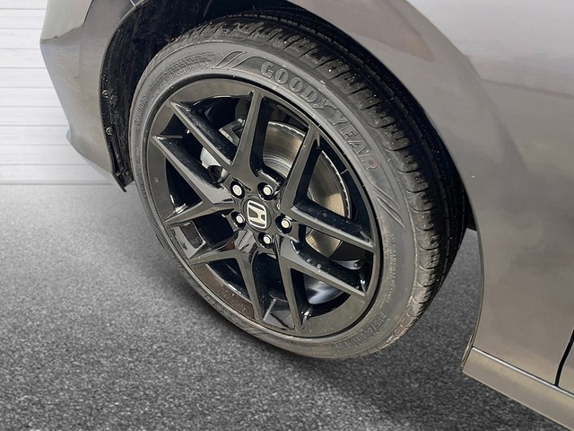 Honda Civic Sedan Hybrid Vehicle Full-screen Gallery Image 11