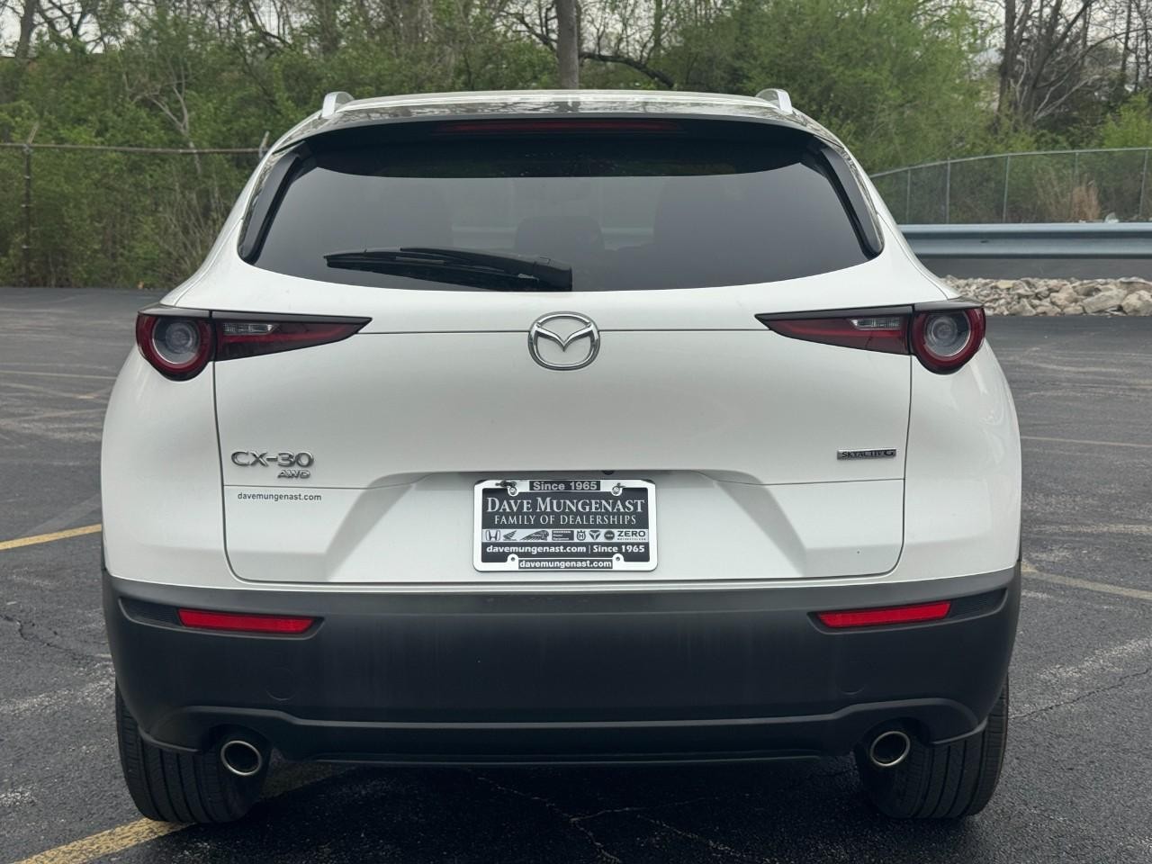 Mazda CX-30 Vehicle Full-screen Gallery Image 06