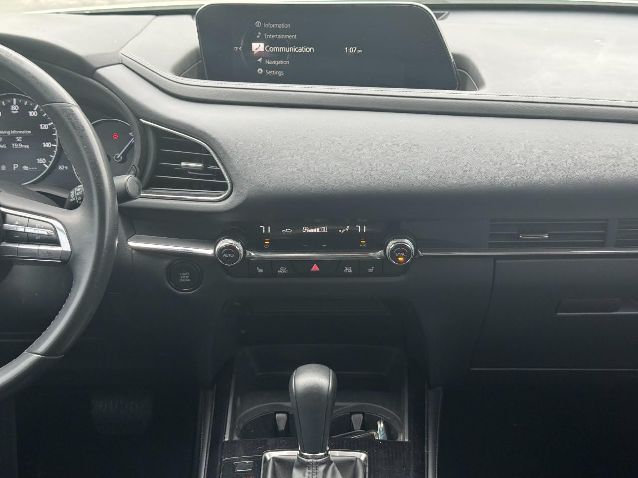 Mazda CX-30 Vehicle Full-screen Gallery Image 14