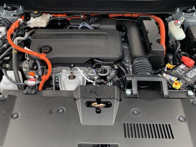 Honda CR-V Hybrid Vehicle Full-screen Gallery Image 09