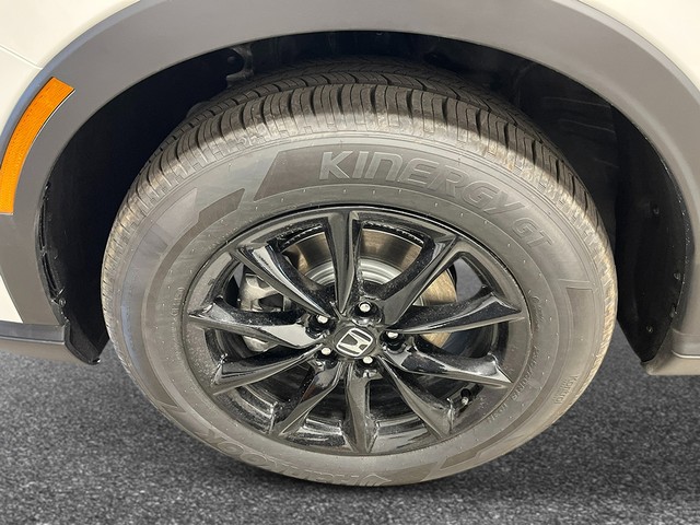 Honda CR-V Hybrid Vehicle Full-screen Gallery Image 11