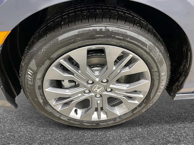 Honda Odyssey Vehicle Full-screen Gallery Image 11