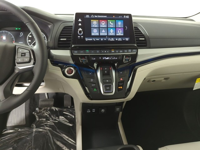 Honda Odyssey Vehicle Full-screen Gallery Image 20