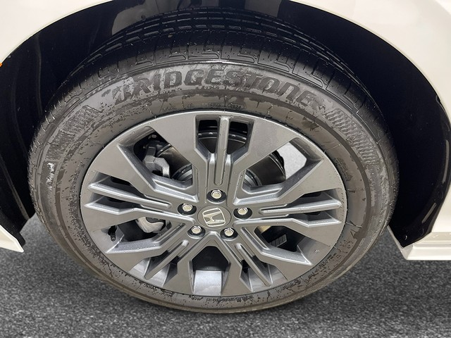 Honda Odyssey Vehicle Full-screen Gallery Image 11