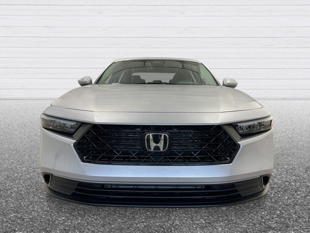 Honda Accord Sedan Vehicle Full-screen Gallery Image 09