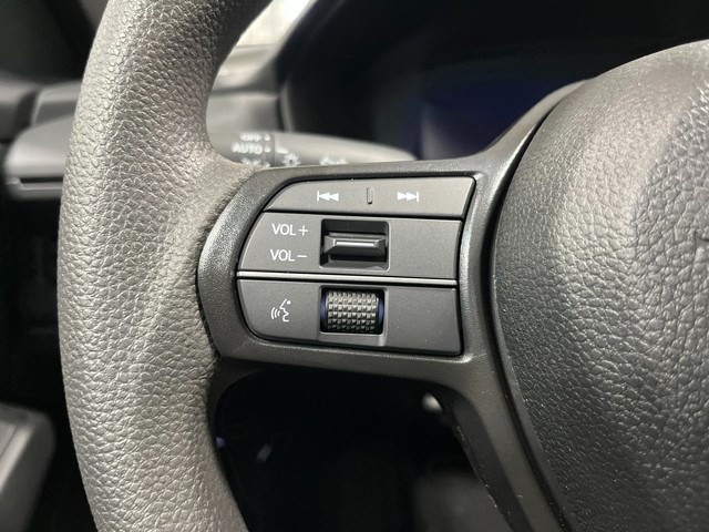 Honda Accord Sedan Vehicle Full-screen Gallery Image 15