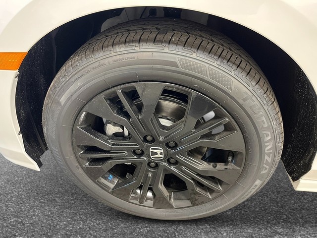 Honda Odyssey Vehicle Full-screen Gallery Image 12