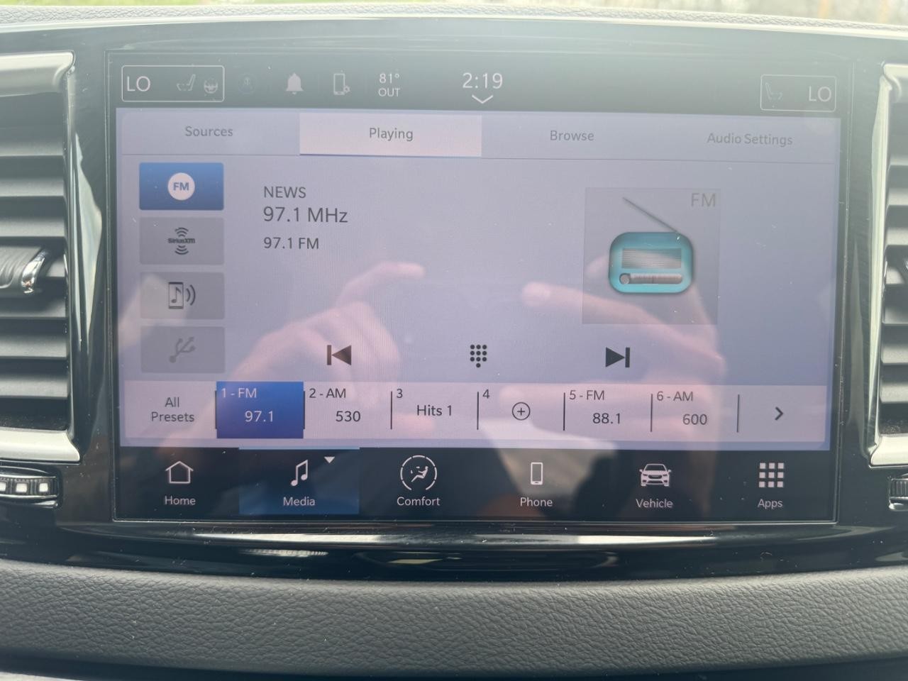 Chrysler Pacifica Vehicle Full-screen Gallery Image 27