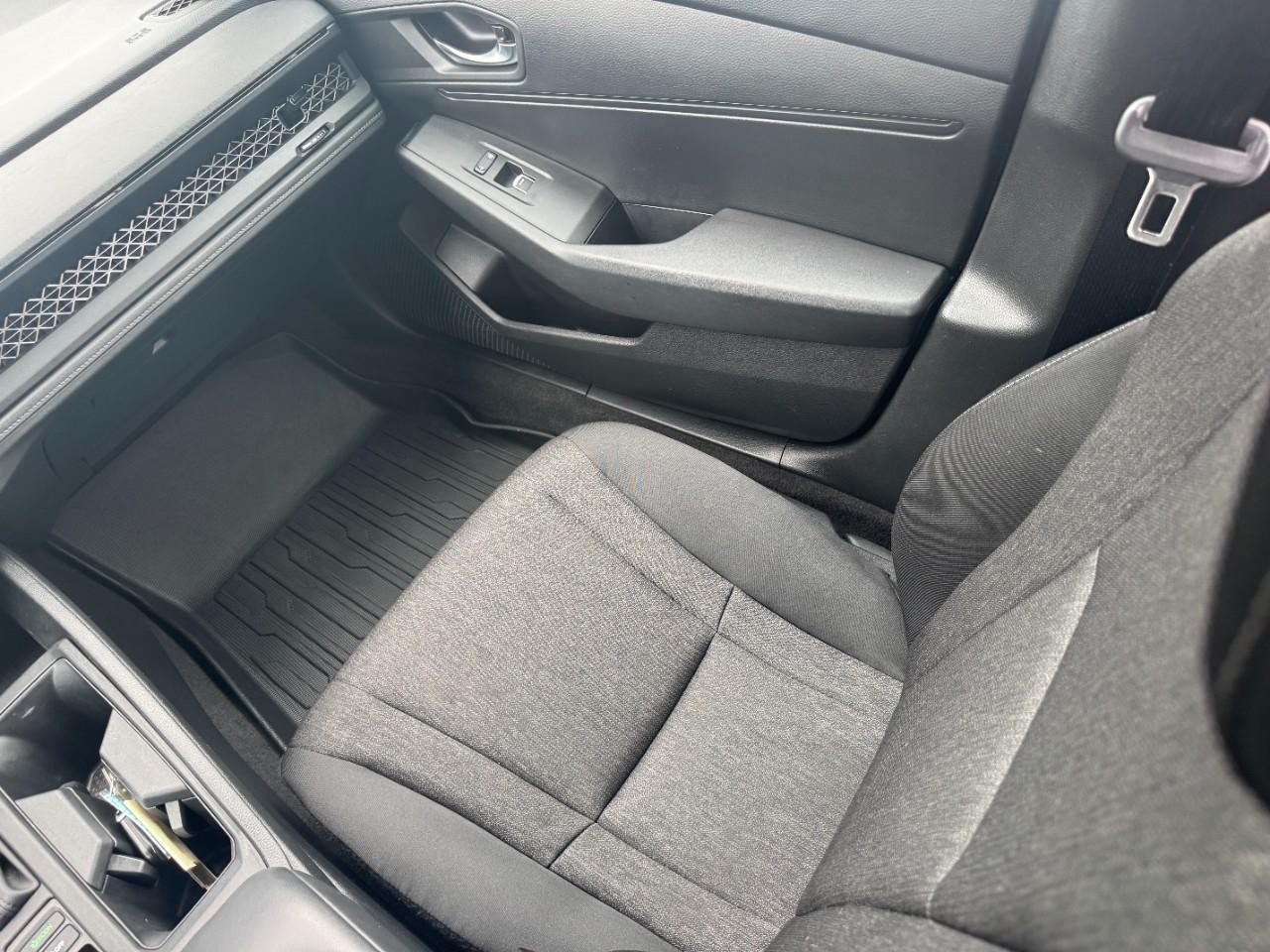 Honda Accord Sedan Vehicle Full-screen Gallery Image 16