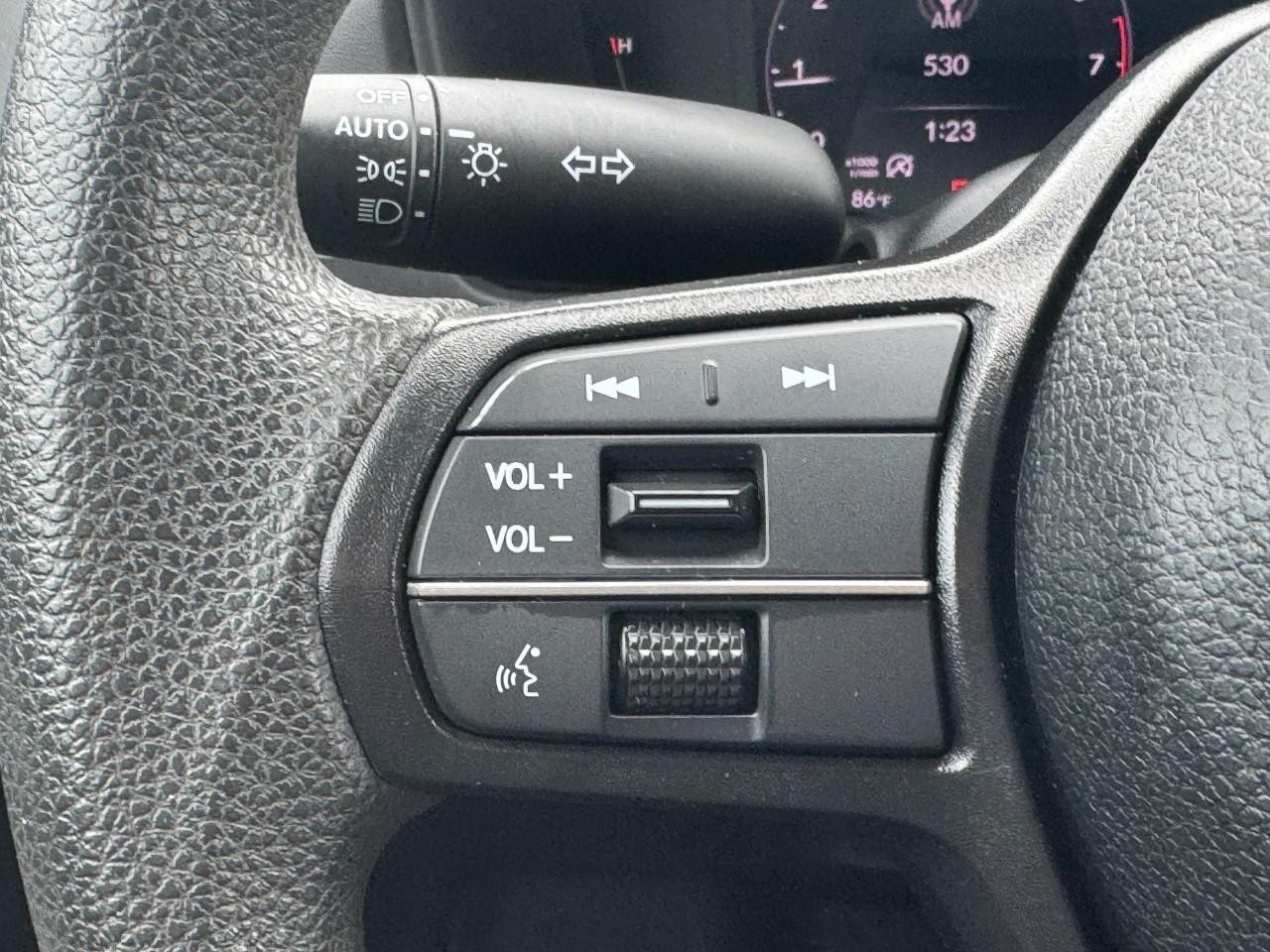 Honda Accord Sedan Vehicle Full-screen Gallery Image 21