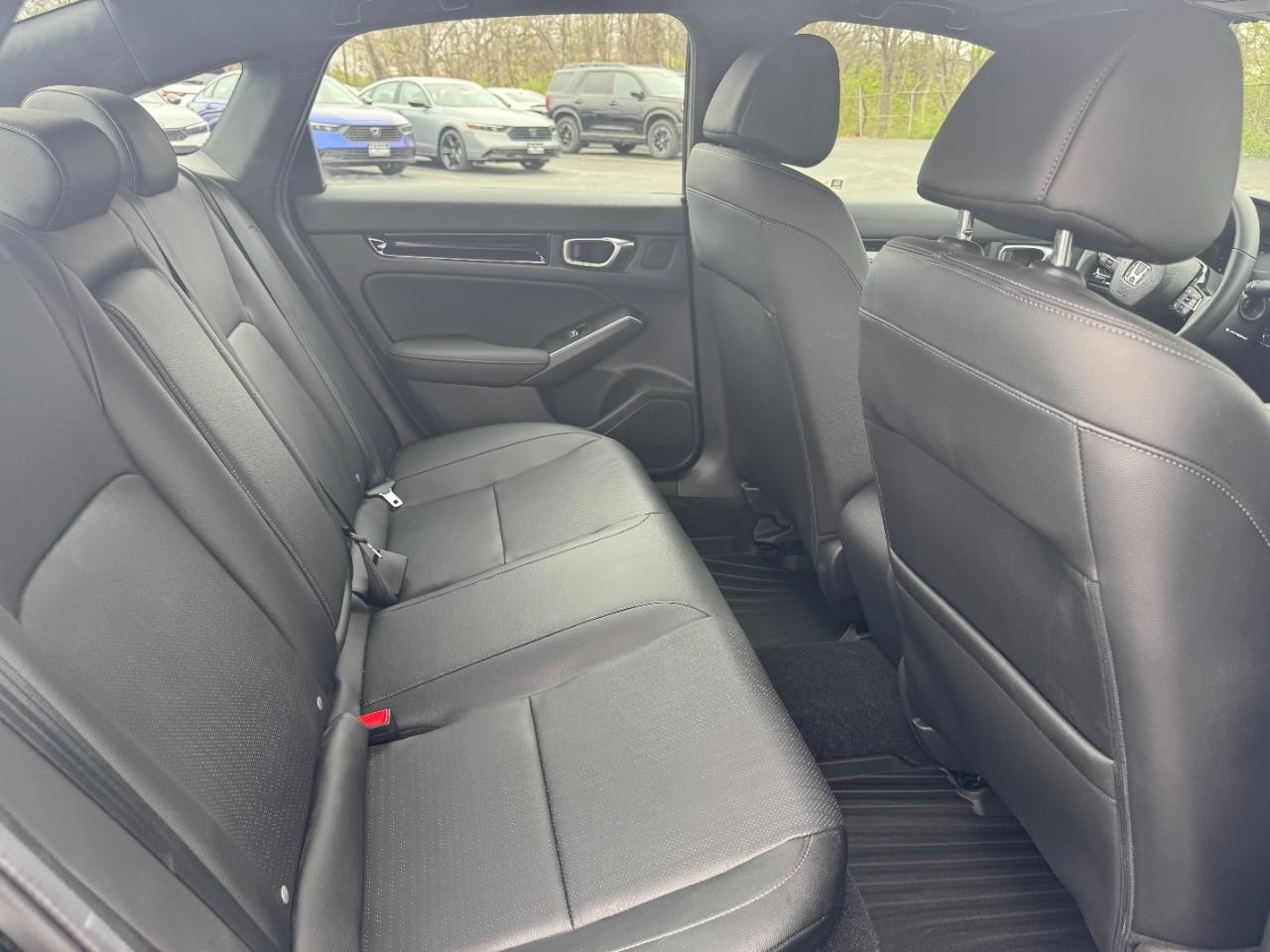 Honda Civic Sedan Hybrid Vehicle Full-screen Gallery Image 11