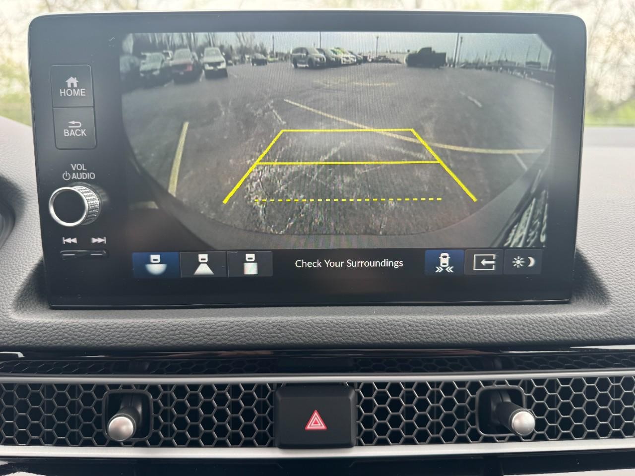 Honda Civic Sedan Hybrid Vehicle Full-screen Gallery Image 25