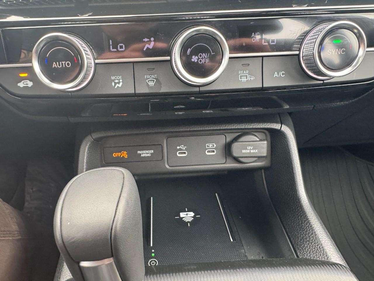 Honda Civic Sedan Hybrid Vehicle Full-screen Gallery Image 27