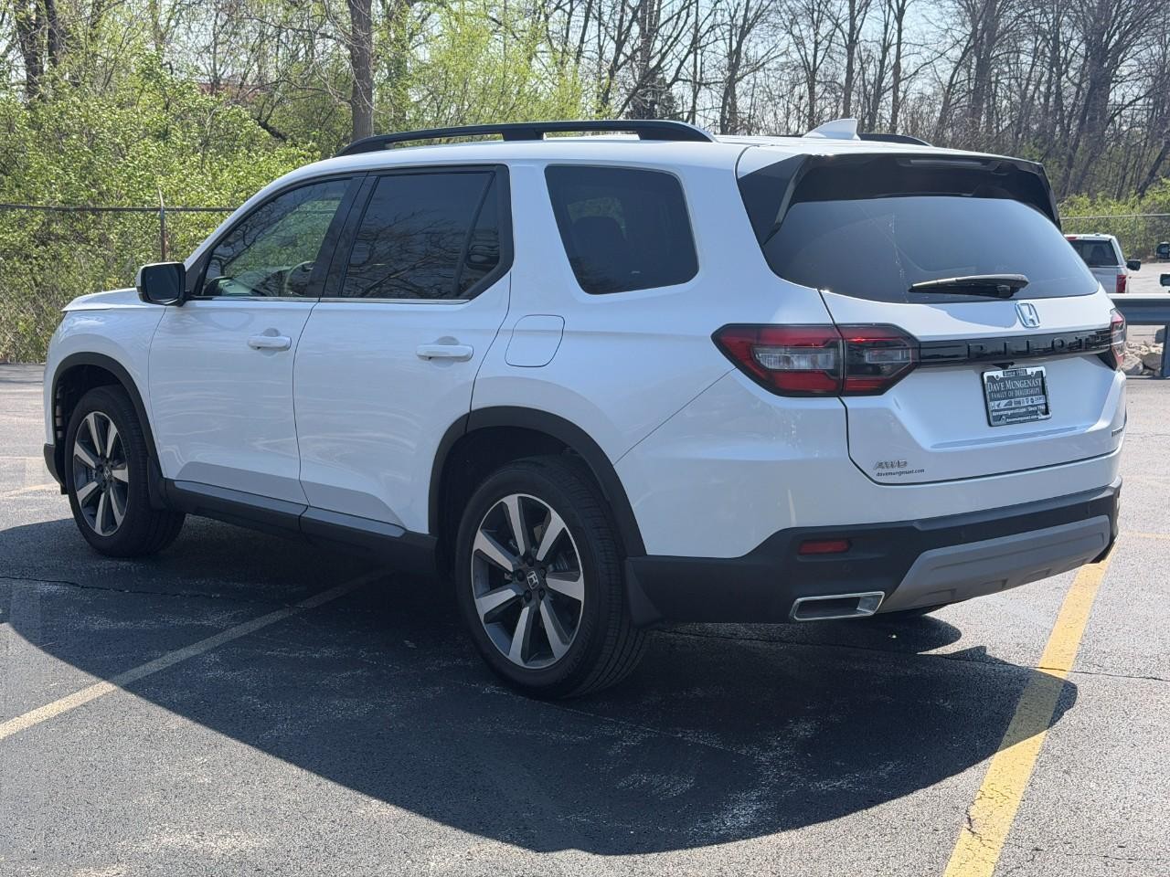 Honda Pilot Vehicle Full-screen Gallery Image 07