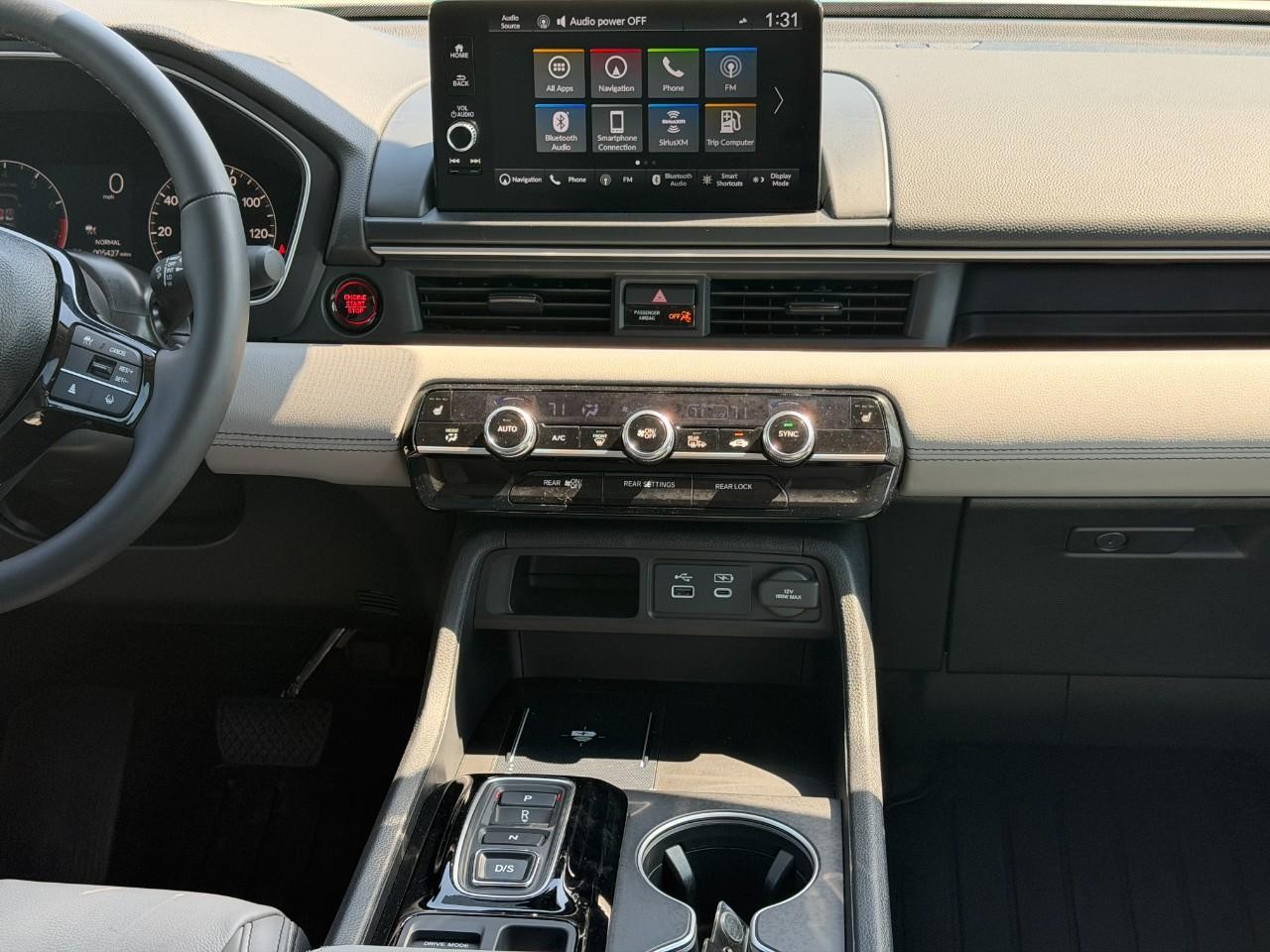 Honda Pilot Vehicle Full-screen Gallery Image 14