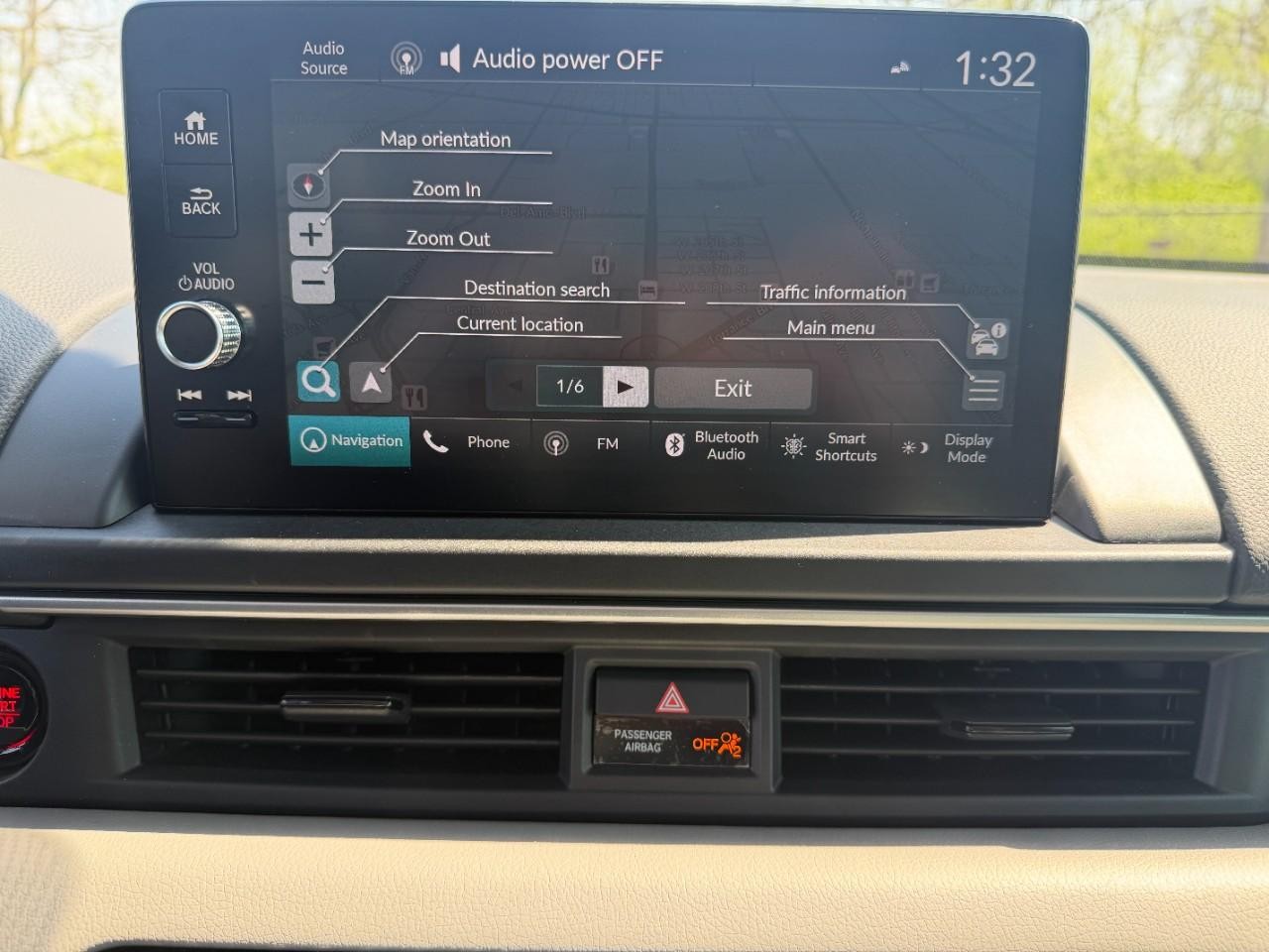 Honda Pilot Vehicle Full-screen Gallery Image 25