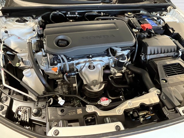 Honda Civic Hatchback Vehicle Full-screen Gallery Image 12