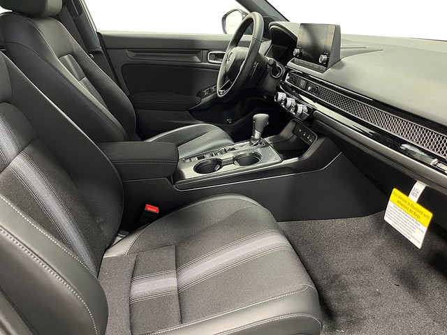 Honda Civic Hatchback Vehicle Full-screen Gallery Image 26