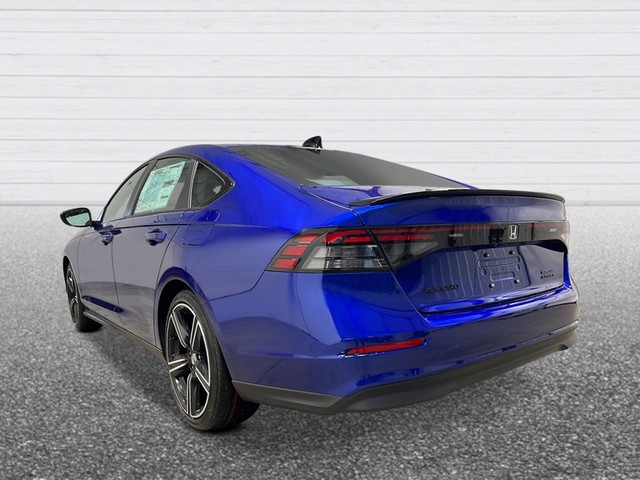 Honda Accord Hybrid Vehicle Full-screen Gallery Image 03