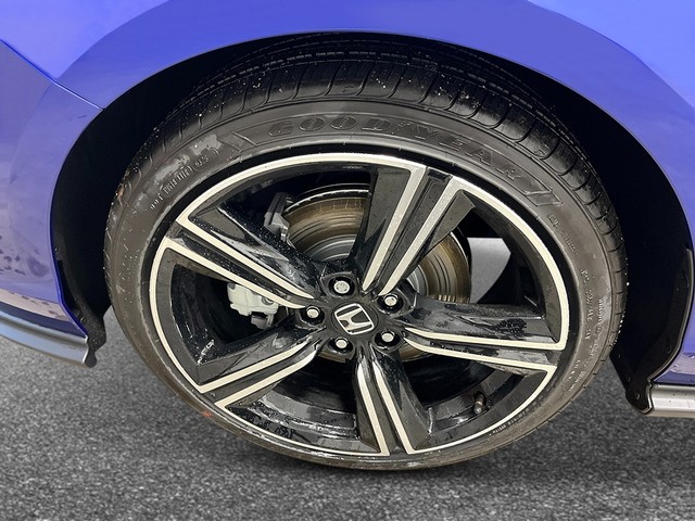 Honda Accord Hybrid Vehicle Full-screen Gallery Image 11