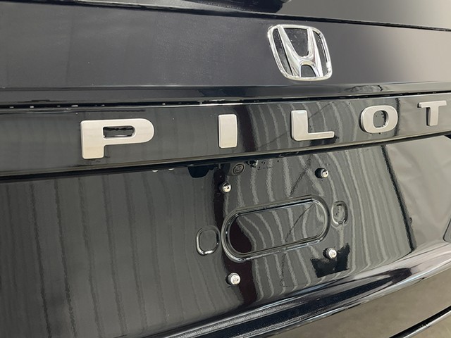 Honda Pilot Vehicle Full-screen Gallery Image 07