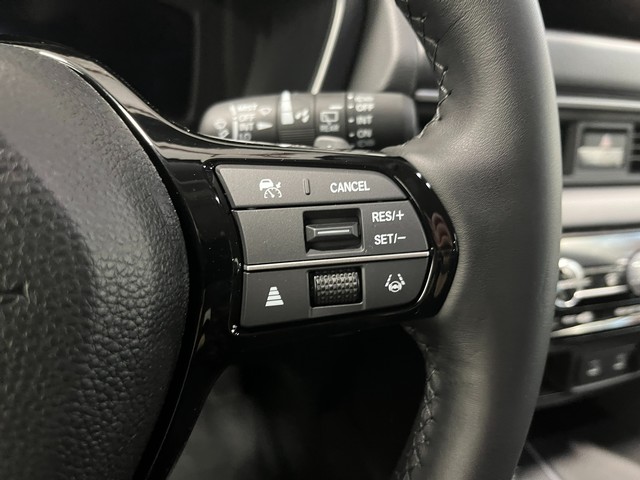 Honda Pilot Vehicle Full-screen Gallery Image 18