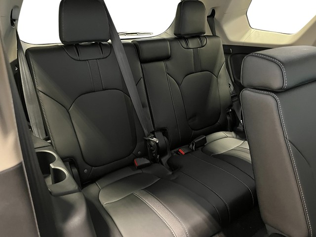 Honda Pilot Vehicle Full-screen Gallery Image 26
