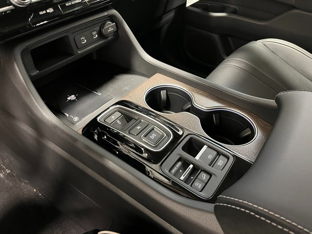 Honda Pilot Vehicle Full-screen Gallery Image 16