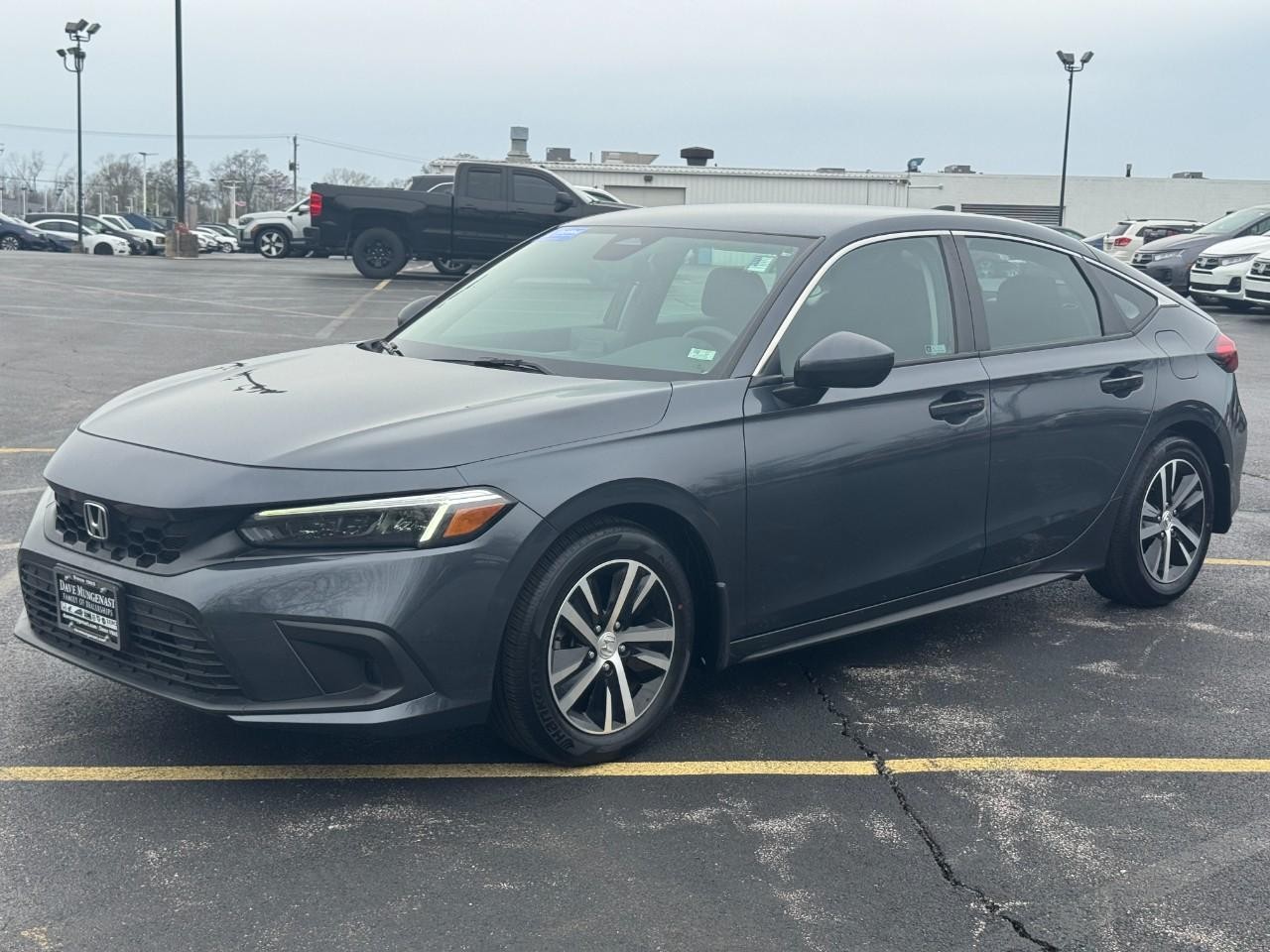 Honda Civic Hatchback Vehicle Full-screen Gallery Image 09