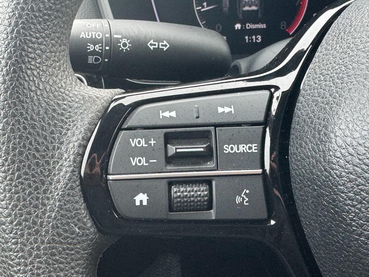 Honda Civic Hatchback Vehicle Full-screen Gallery Image 20