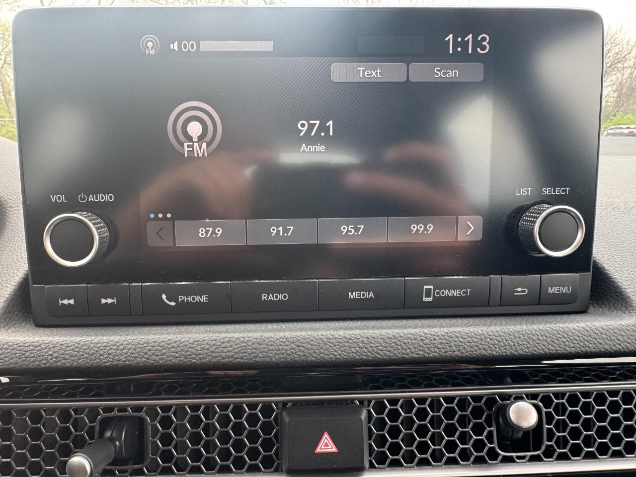 Honda Civic Hatchback Vehicle Full-screen Gallery Image 23