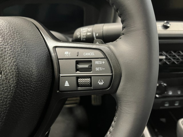 Honda Accord Hybrid Vehicle Full-screen Gallery Image 16