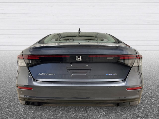 Honda Accord Hybrid Vehicle Full-screen Gallery Image 04