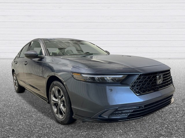 Honda Accord Hybrid Vehicle Full-screen Gallery Image 09