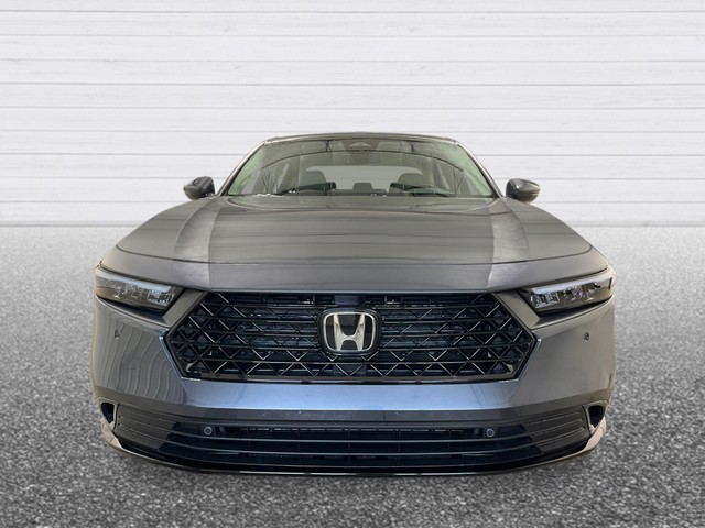 Honda Accord Hybrid Vehicle Full-screen Gallery Image 10